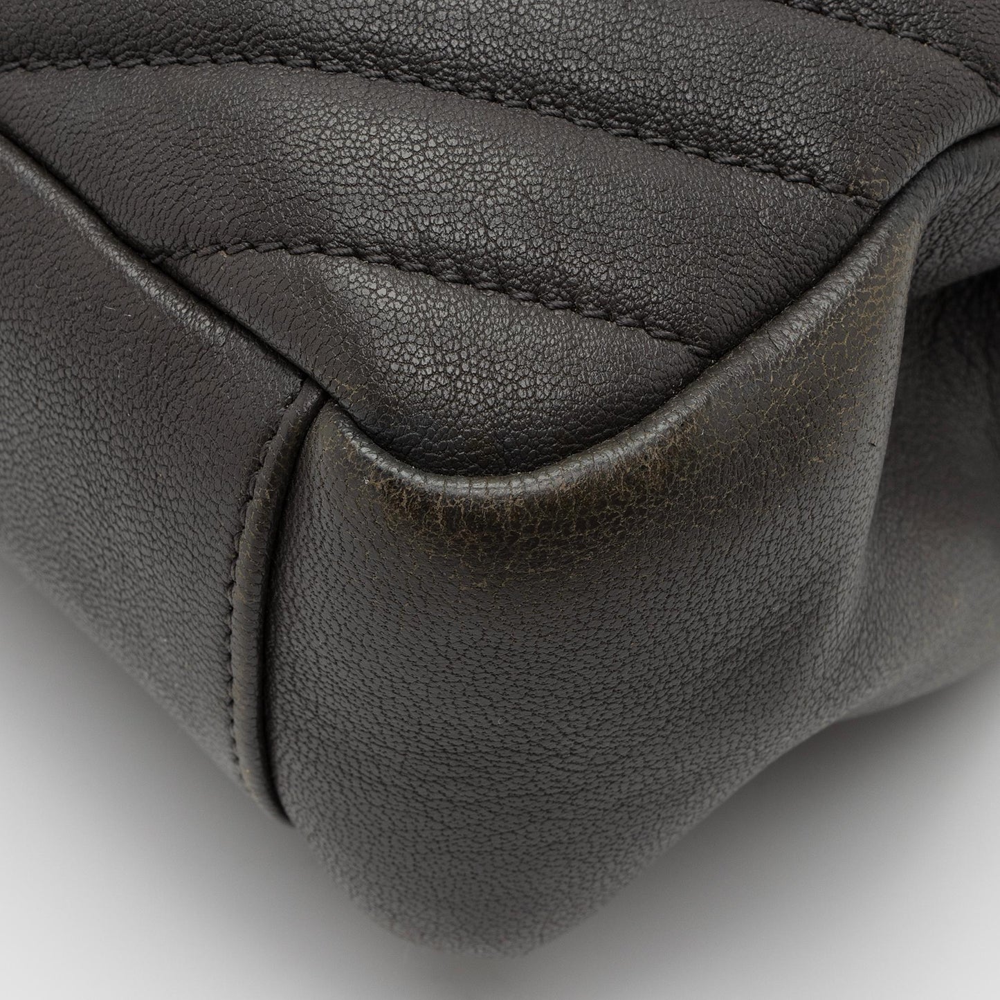 Saint Laurent Matelasse Calfskin Monogram College Medium Shoulder Bag VVdWy3
