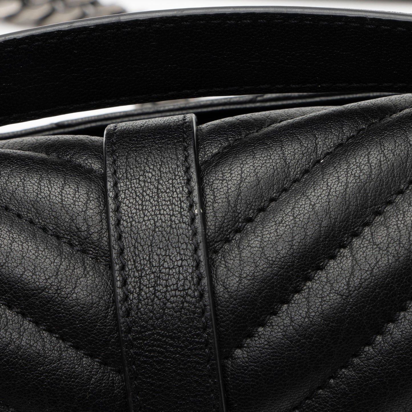 Saint Laurent Matelasse Calfskin Monogram College Medium Shoulder Bag MMt0qg