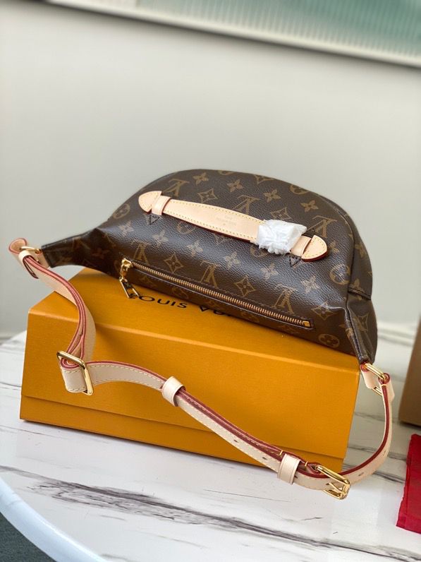 Top Quality Bumbag 37cm Monogram Canvas Spring/Summer Collection, Brown