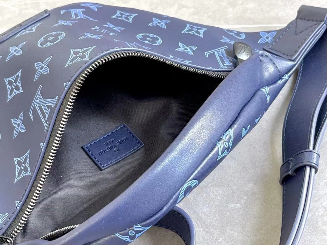 Top Quality Top Qualityscovery Bumbag PM Monogram Shadow Navy Blue For Men, Belt Bags 17.3in/44cm Top Quality M45729