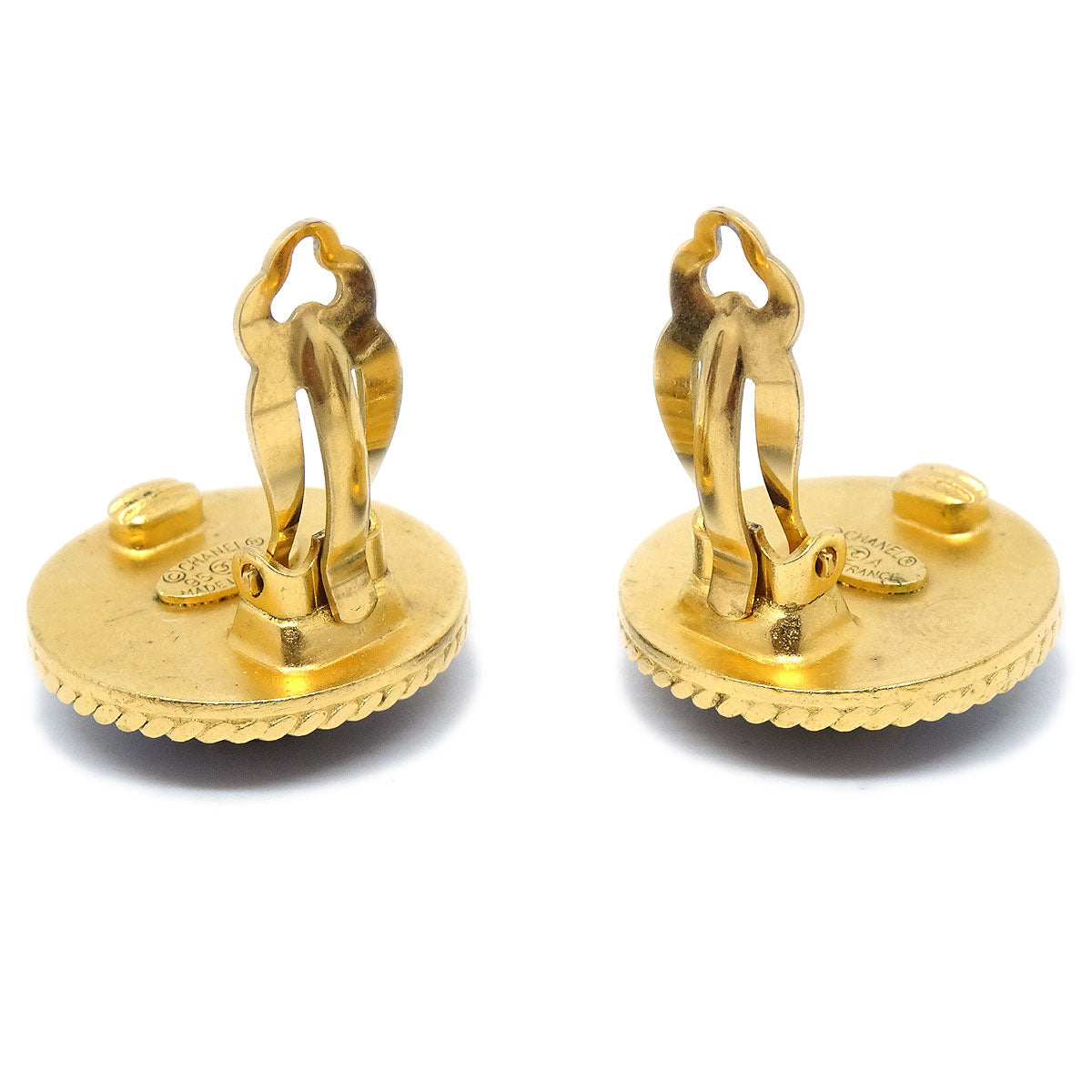 Chanel 1995 Mother-of-pearl Rope Edge Earrings Clip-On