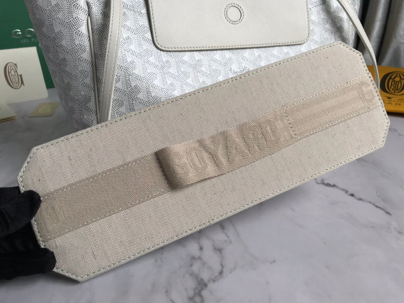 Top Quality - New 1:1 Rep Bags - 095
