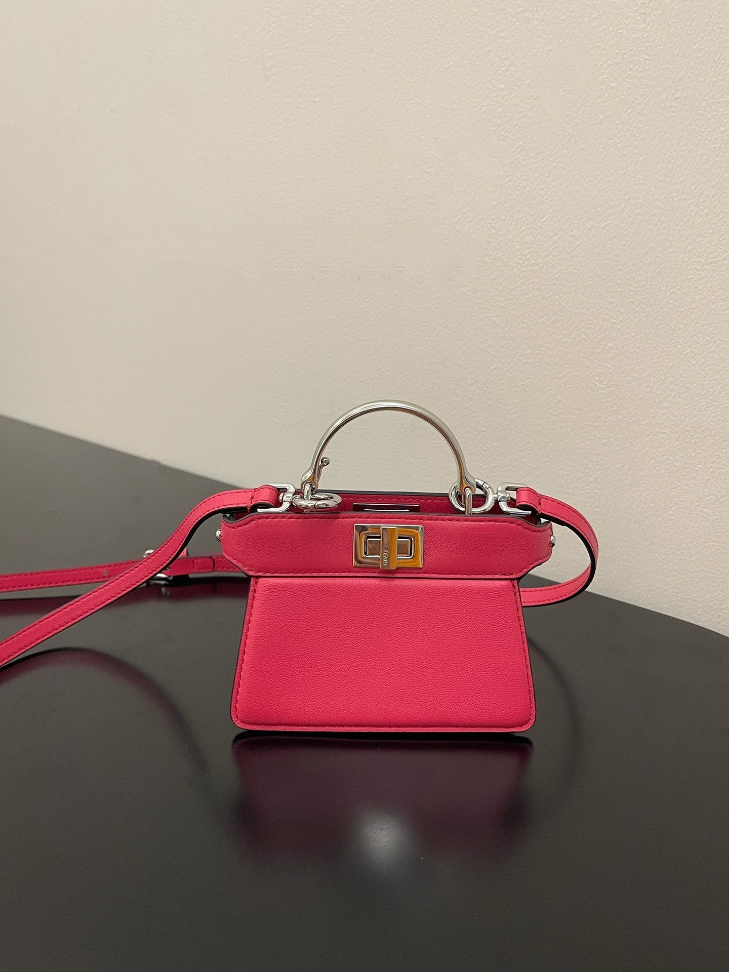 Top QualityTop Quality Peekaboo ISeeU Petite Pink Micro Bag For Woman 11cm/4.5in