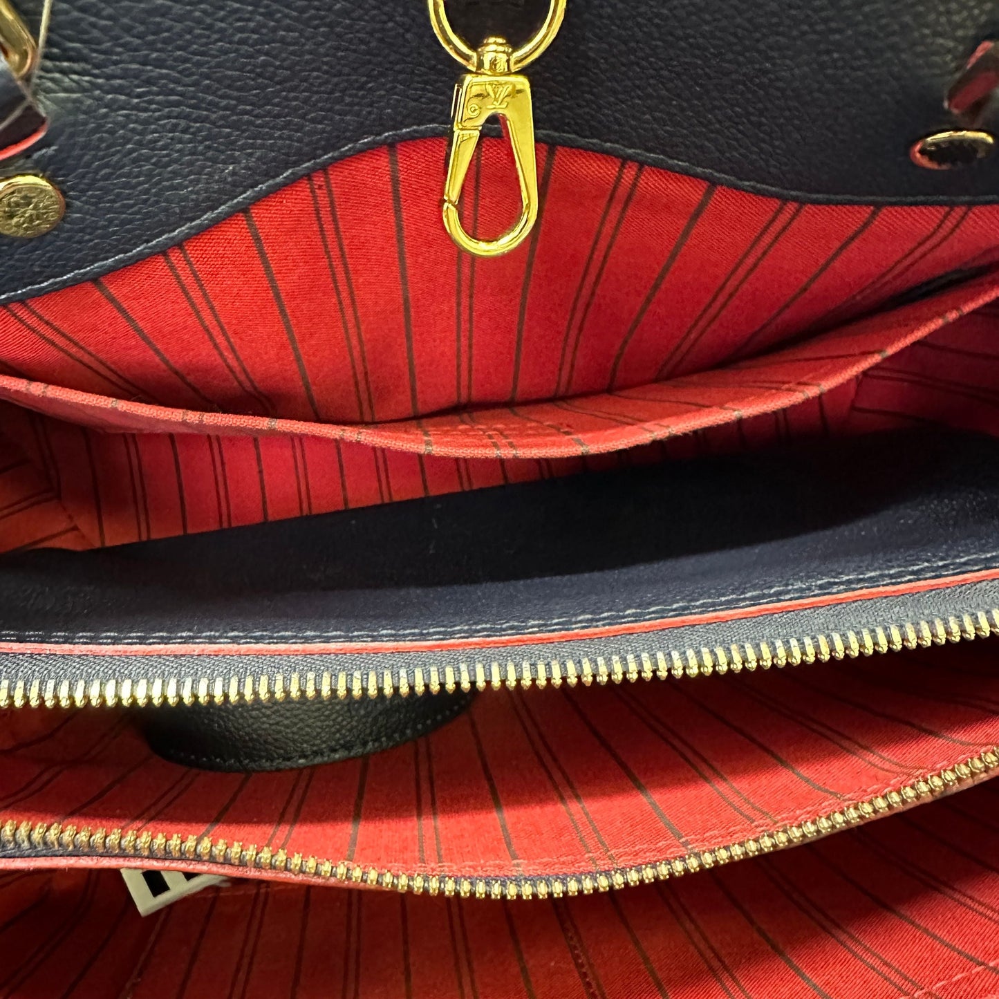 ?Louis Vuitton Montaigne Mm Monogram Empreinte Navy LB123451