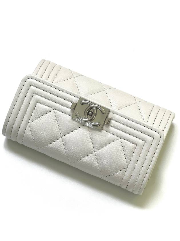 Boy Silver Caviar Card Wallet White Chanel
