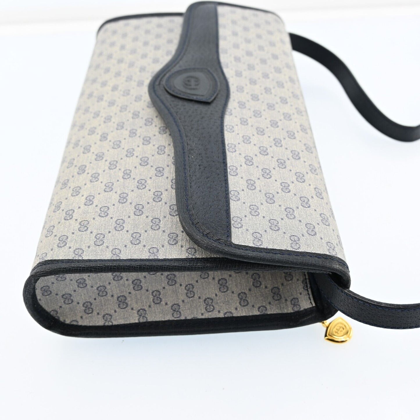Gucci Micro Gg Shoulder Bag