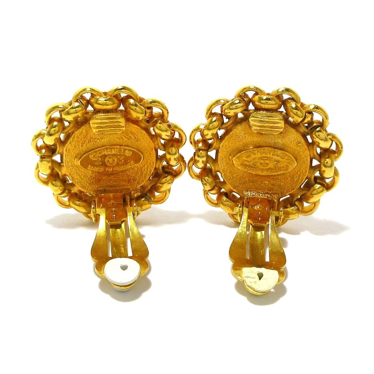 Chanel - Gold Cream Hardware Fake