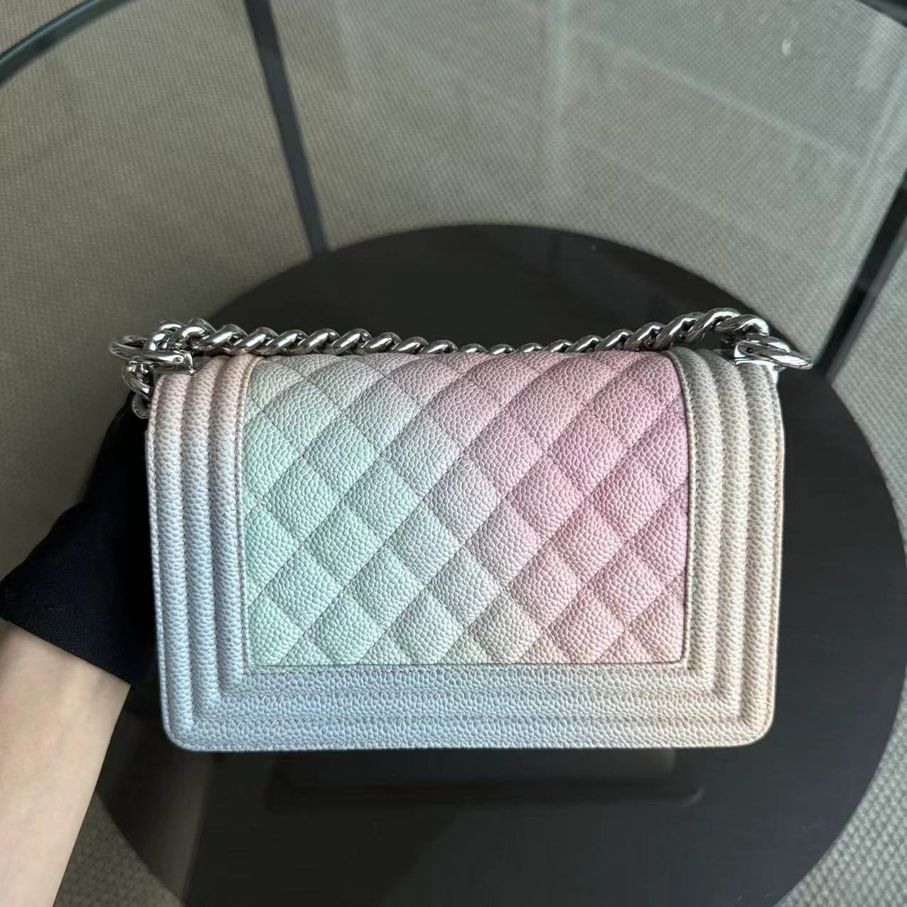 *Un d* Chanel Boy Small Bag - Caviar Quitled Rainbow Calfskin Series 25