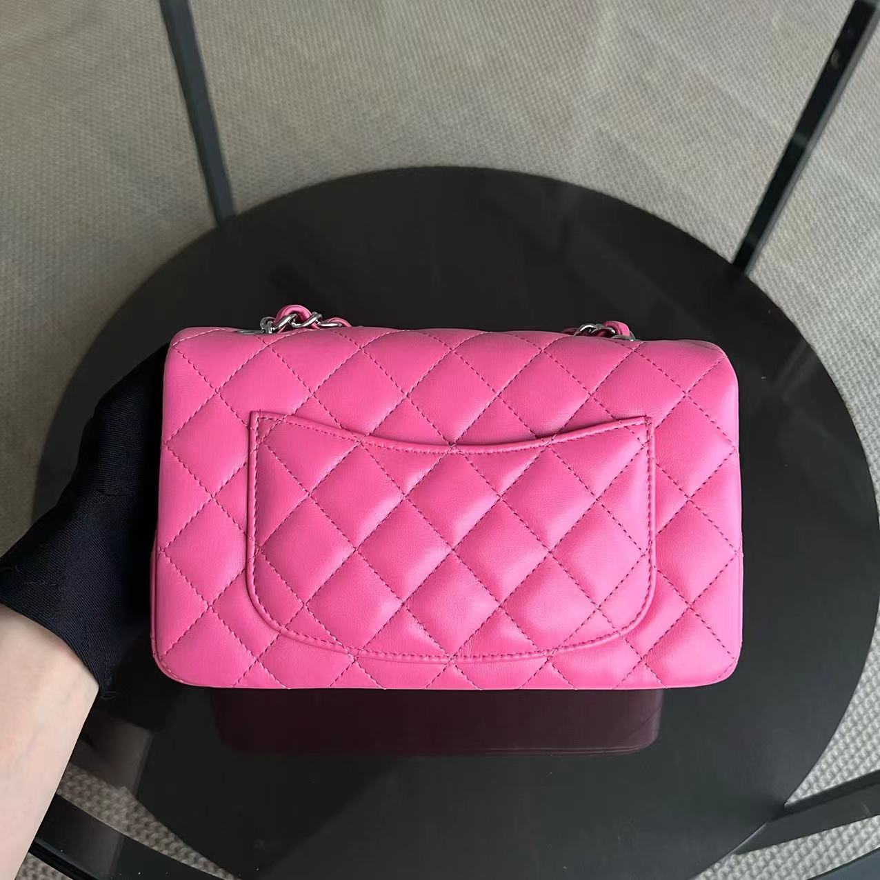 *Un d* Chanel Classic Flap Mini - 20CM Rectangle Quilted Lambskin Pink Silver Hardware Series 27