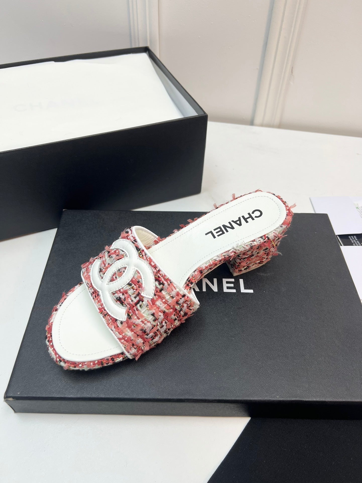 New 1:1 rep CHL High Heel Shoes 053