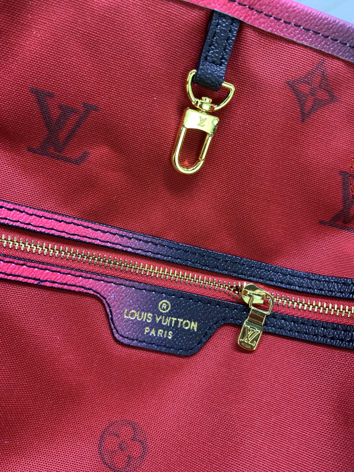 EN - New 1:1 rep Bag LUV 649