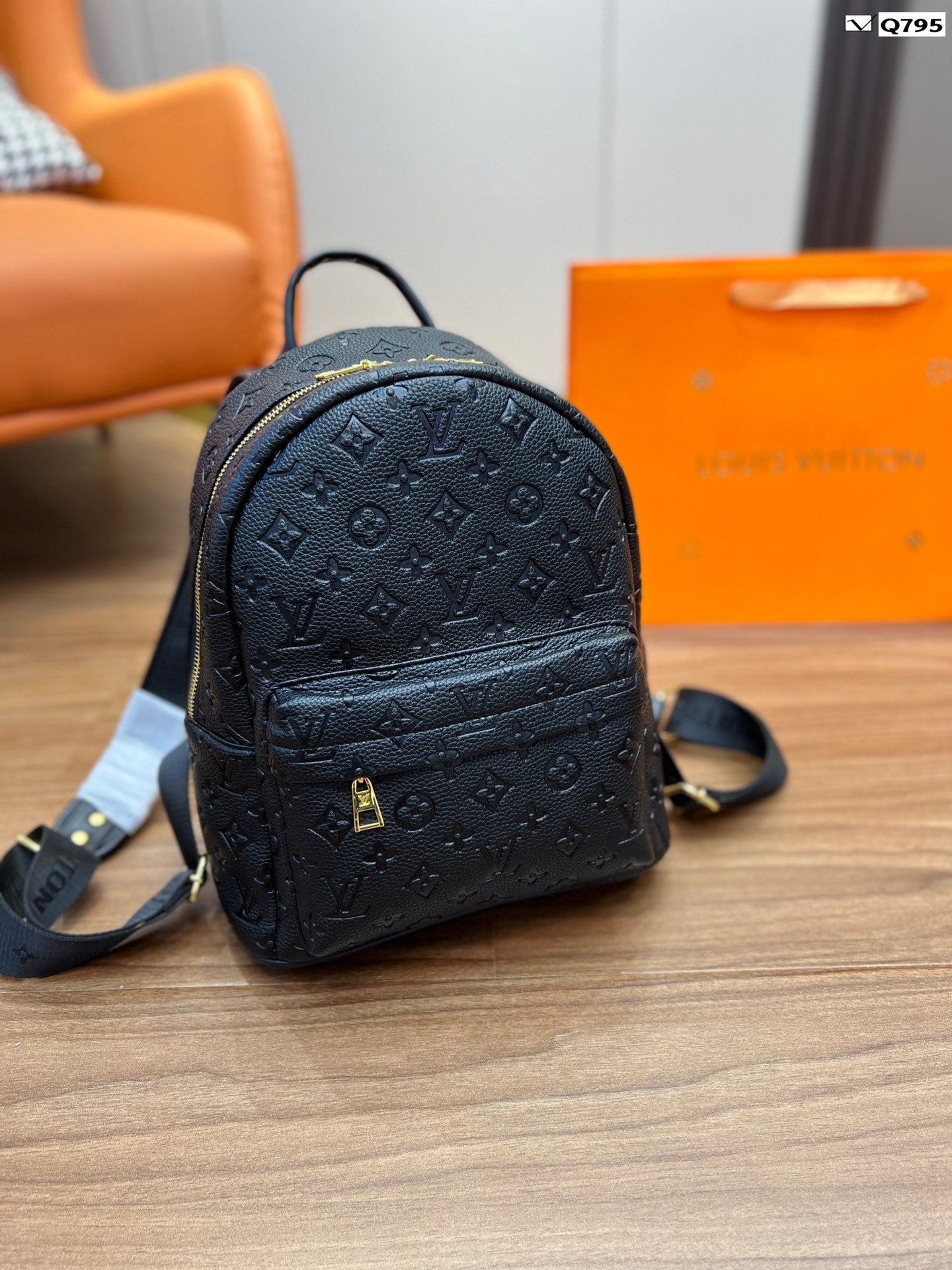 EN - New 1:1 rep Lux Bags LUV 535