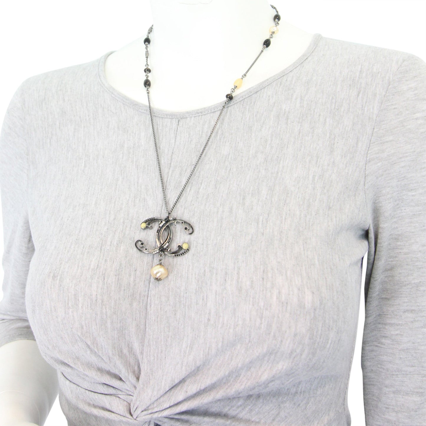Chanel CC Pendant Bead Necklace