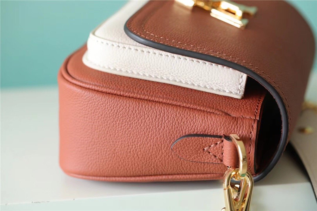 Top Quality Lockme Tender Chataigne Brown For Women, Shoulder And Crossbody Bags 7.5in/19cm Top Quality