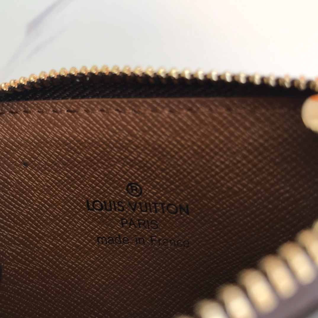 EN - New 1:1 rep Wallet LUV 133