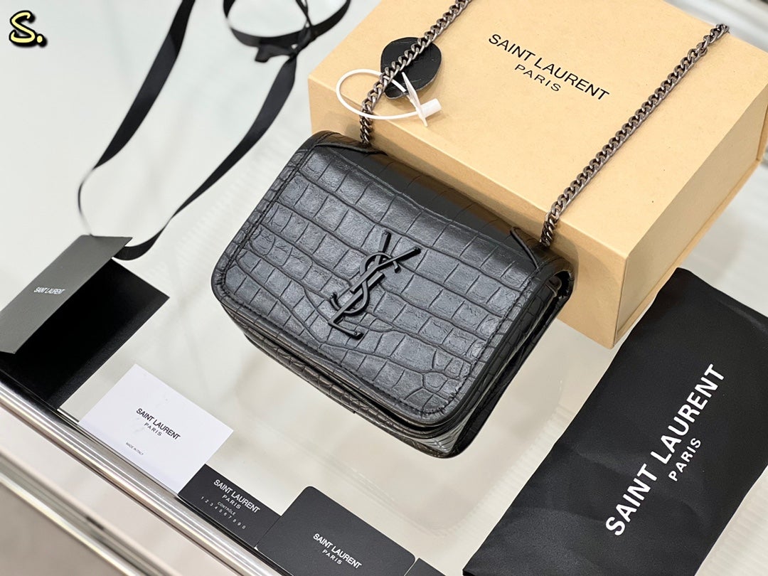 EN - New 1:1 rep Bags SLY 215