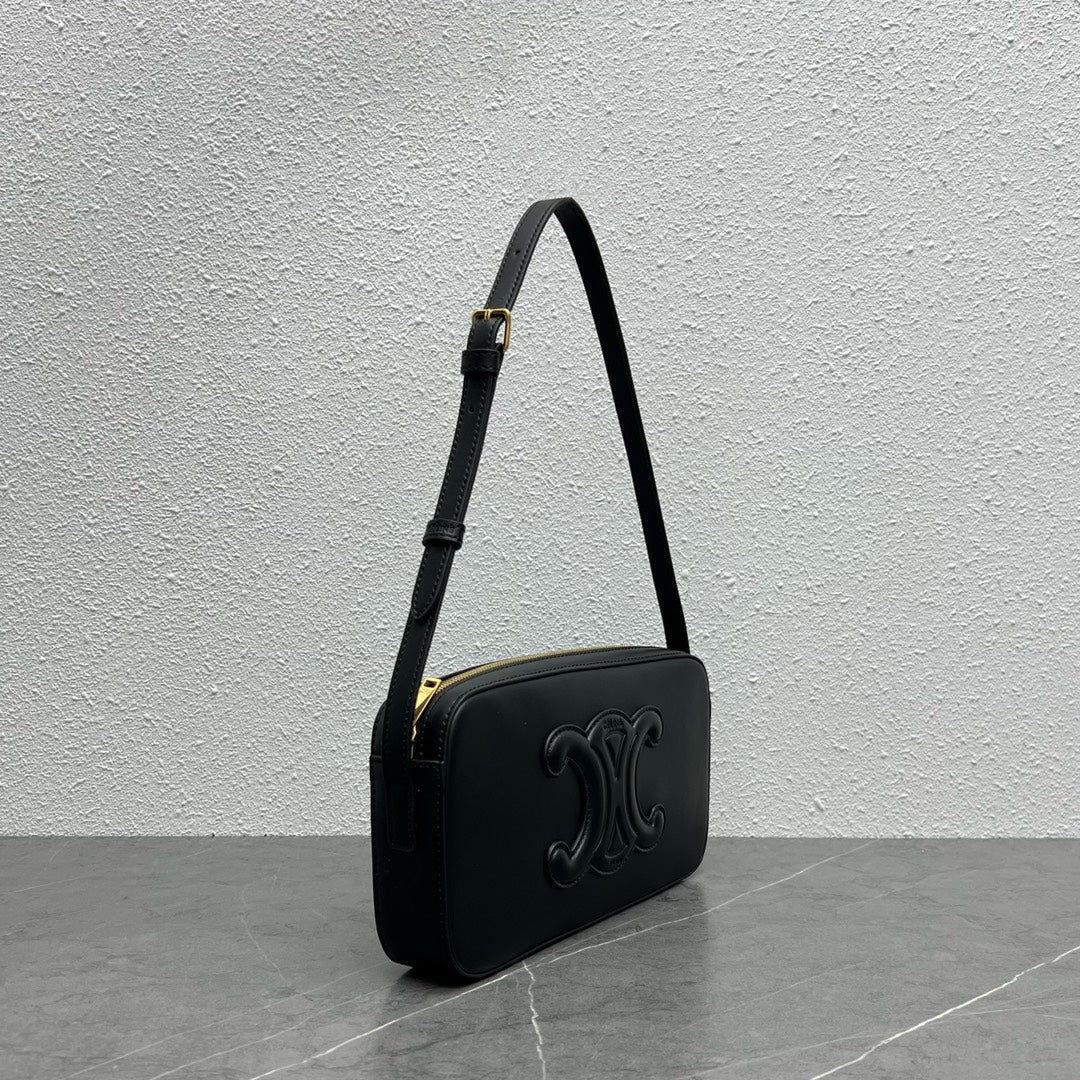 Top Quality Camera Shoulder Bag Cuir Triomphe Black For Women 10in/26cm