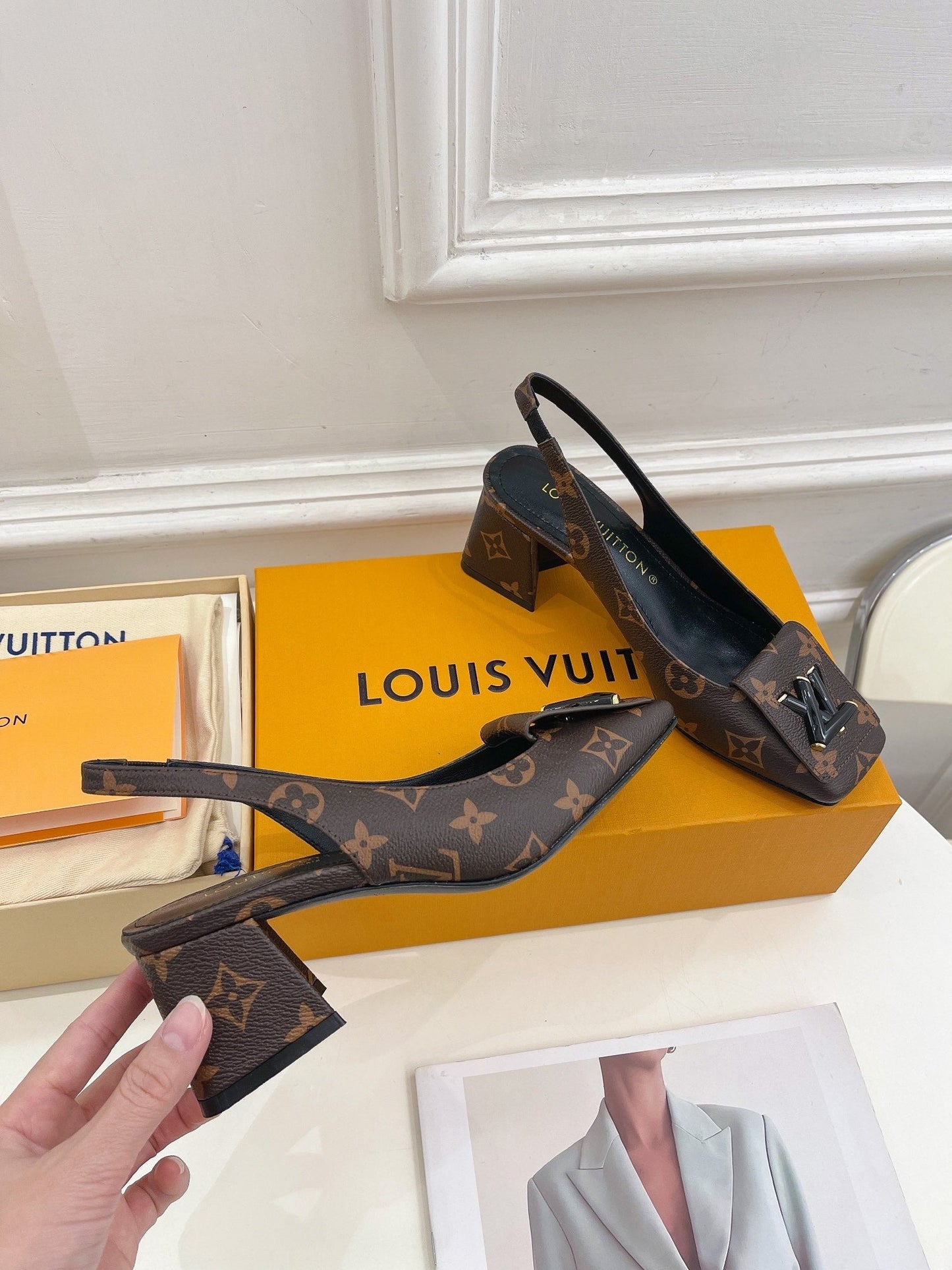 New 1:1 rep LUV High Heel Shoes 031