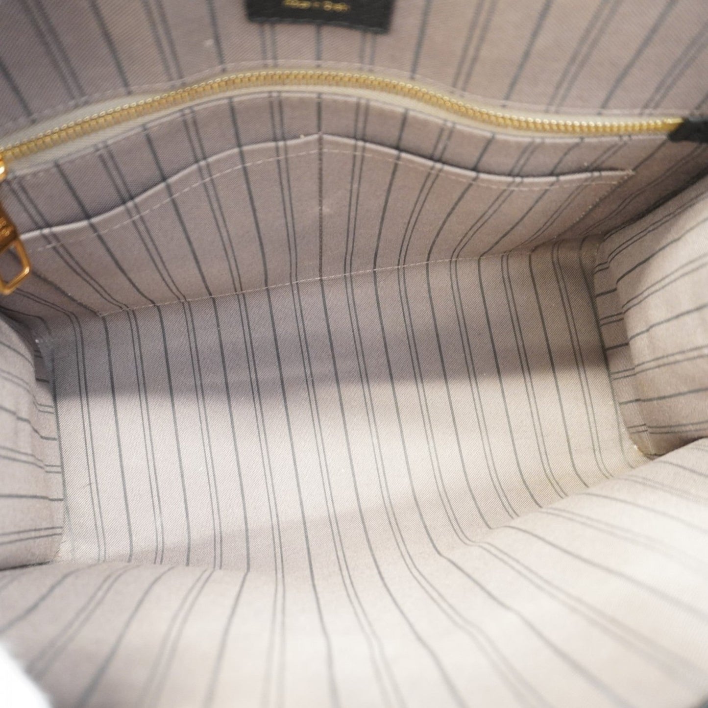 Louis Vuitton Handbag