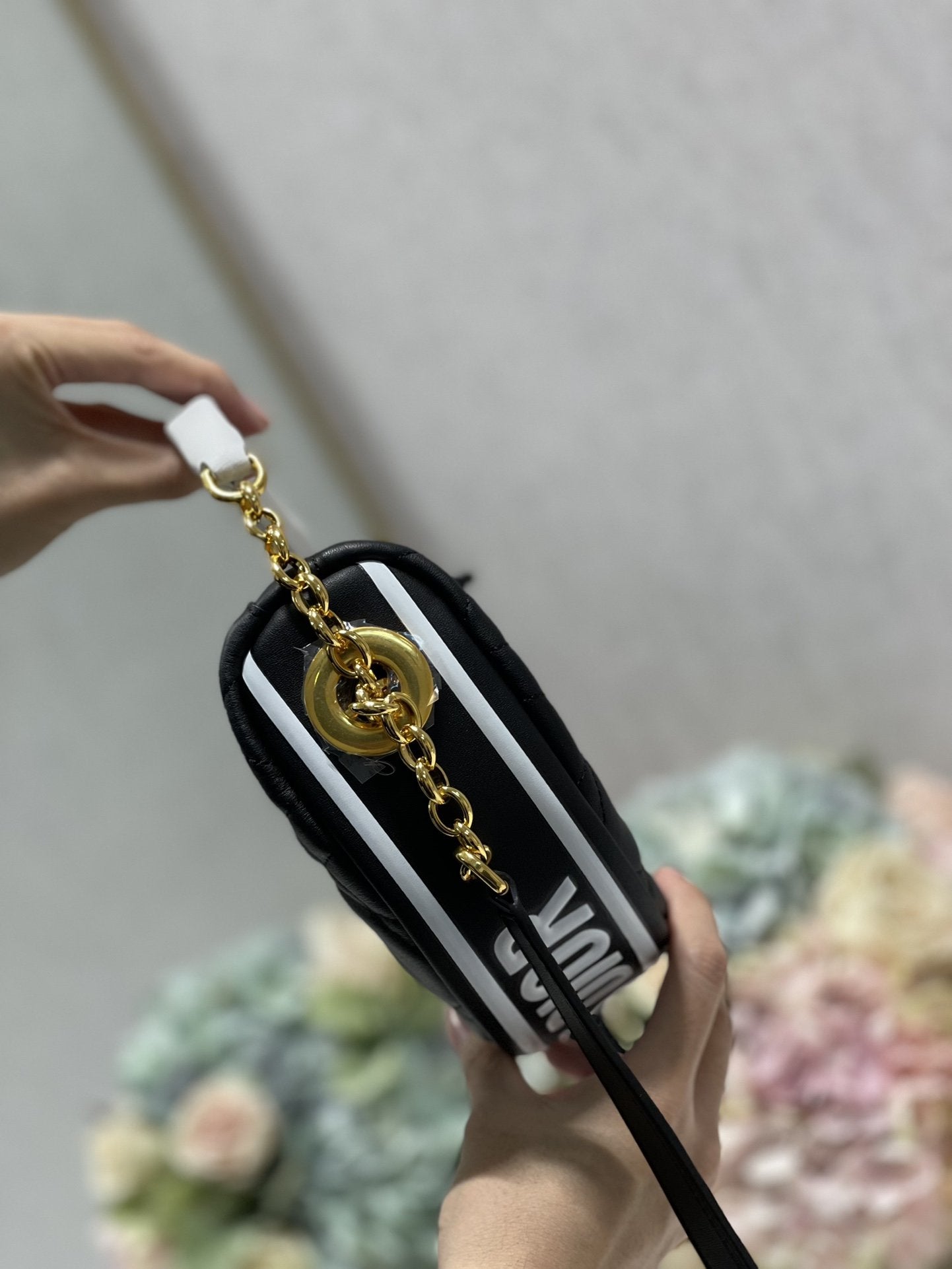 Top Quality Small Vibe Hobo Bag Black Cannage, Black Handbags, Crossbody Bags, 20cm CD M7200ONOA_M911
