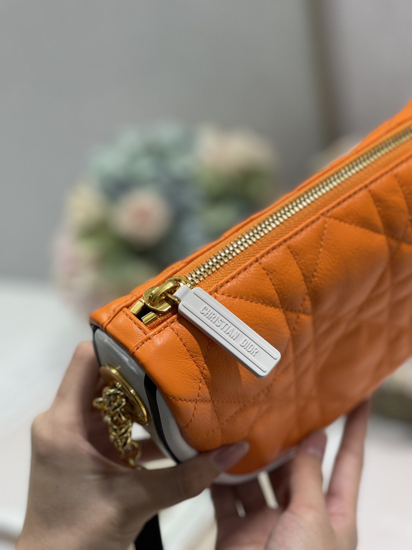 Top Quality Small Vibe Hobo Bag Fluorescent Orange Macrocannage, Orange Handbags, Crossbody Bags, 20cm CD M7200ODDO_M057