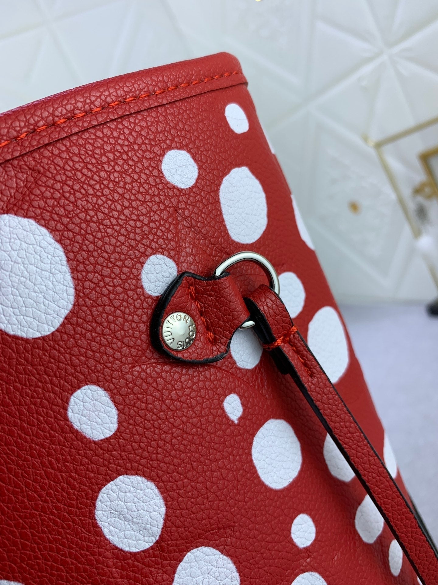 EN - New 1:1 rep Bag LUV 652