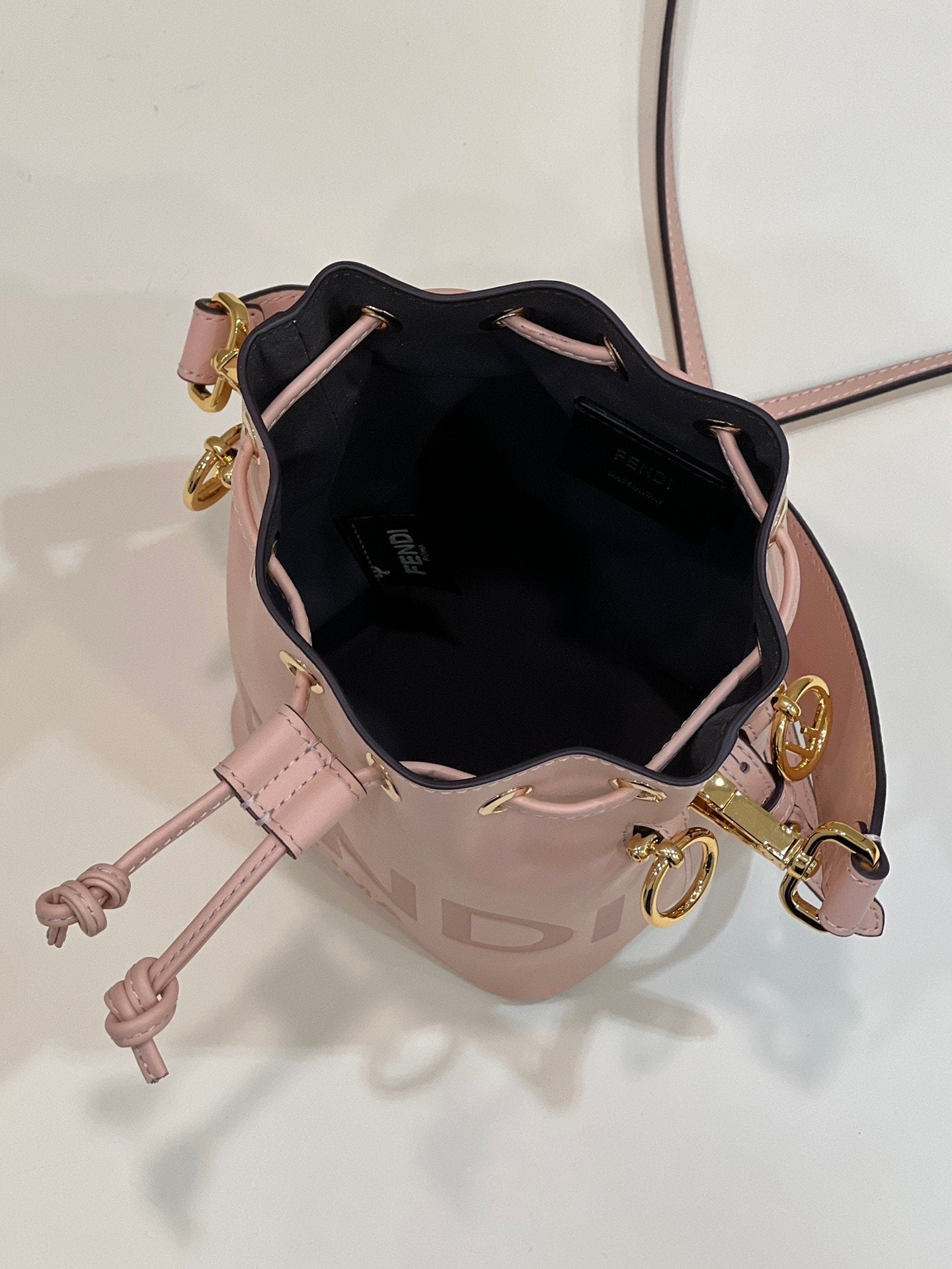 Top QualityTop Quality Mon Tresor Pale Pink For Women, Women’s Handbags, Shoulder And Crossbody Bags 7.1in/18cm FF 8BS010AC9LF14N1
