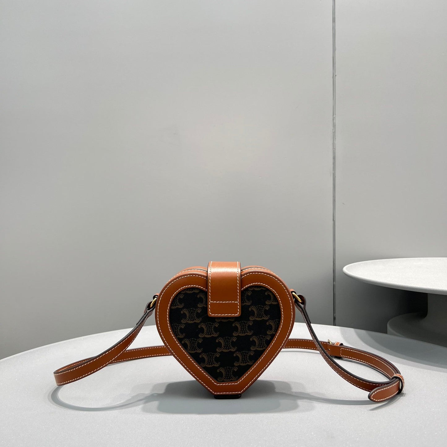 Top Quality Heart Tambour In Triomphe Canvas Tan For Women 6in/15cm 198212BZJ.04LU