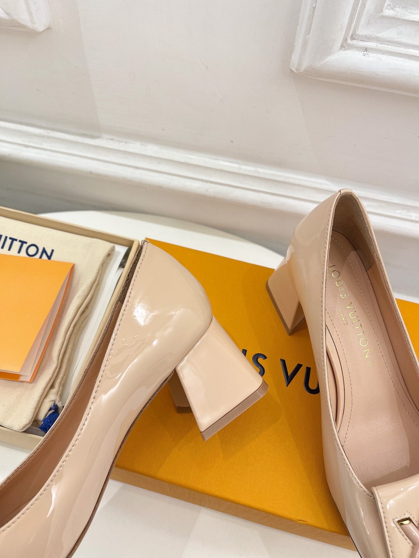 New 1:1 rep LUV High Heel Shoes 037