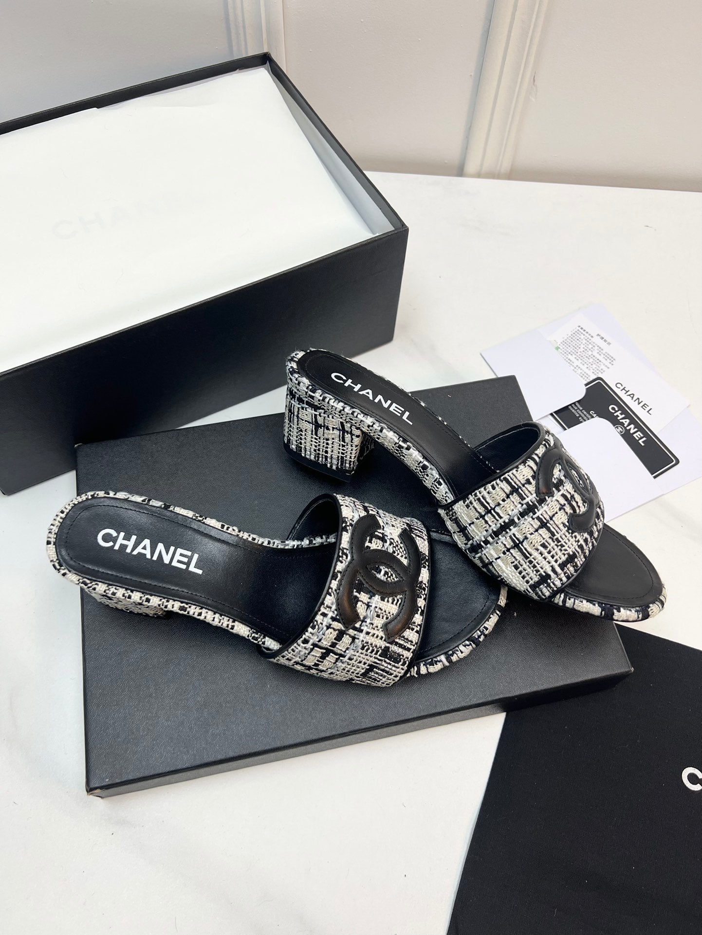 New 1:1 rep CHL High Heel Shoes 060