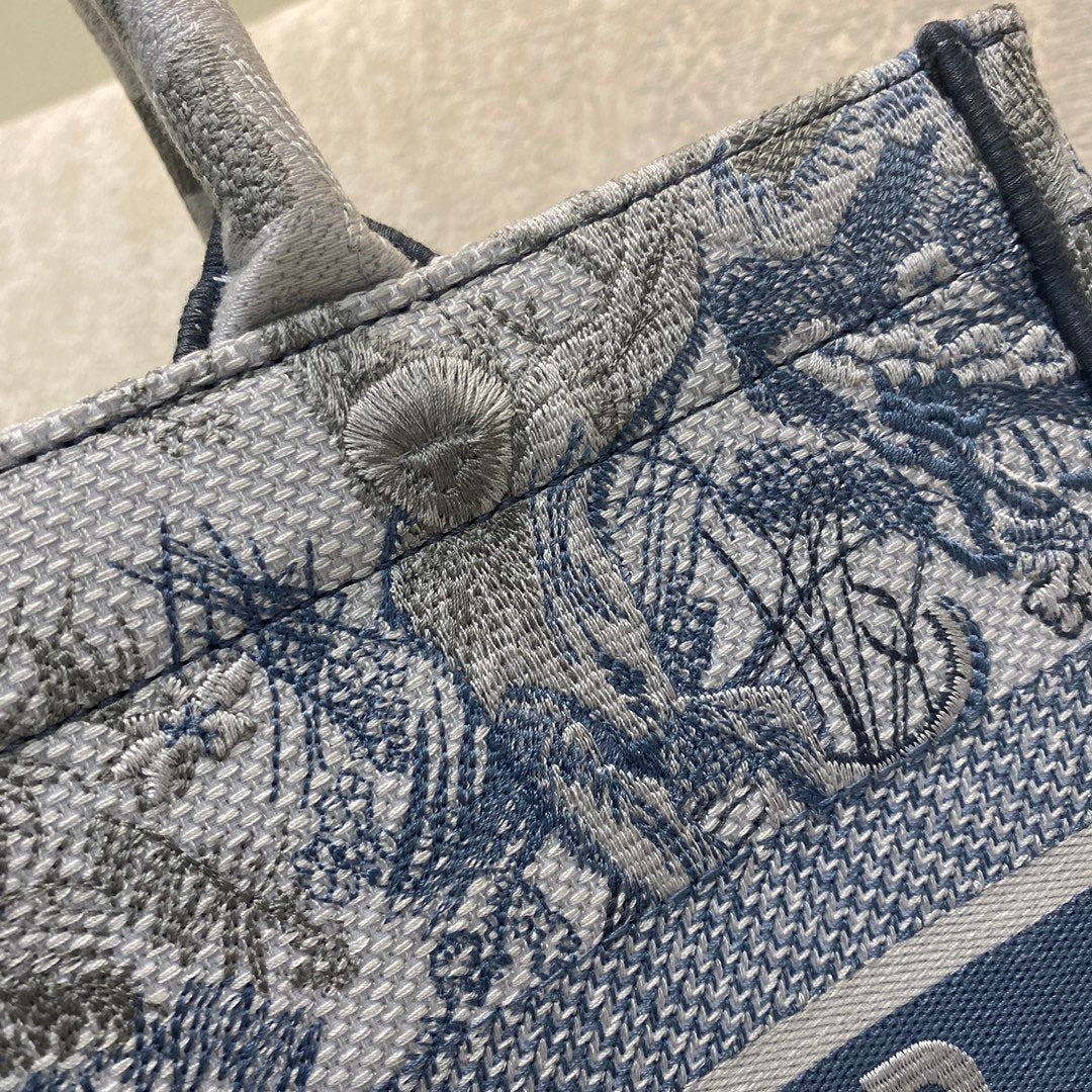 Top Quality MeTop Qualityum Book Tote Blue Toile de Jouy Reverse Embroidery, Blue, For Women Womens Handbags, Shoulder Bags, 36cm CD M1296ZRGO_M928