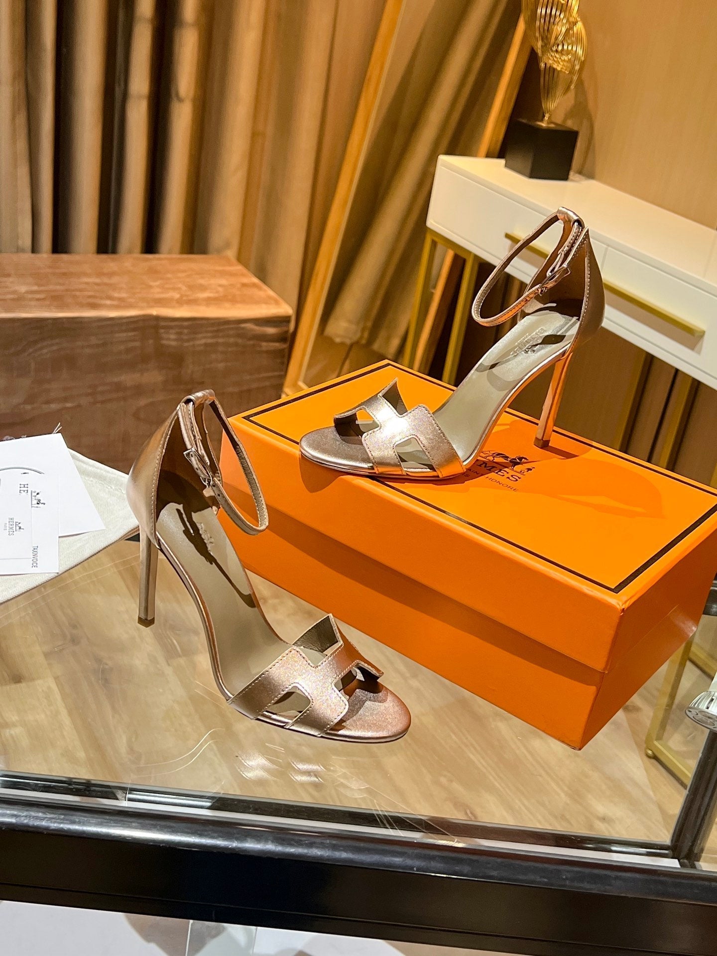 New 1:1 rep HM HIGH HEELS 028