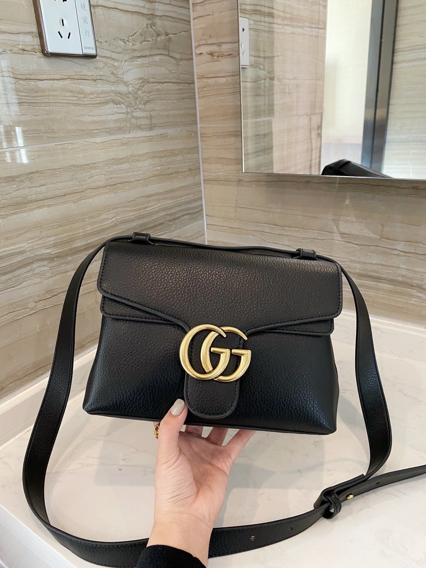 EN - New 1:1 rep Bags GCI 210