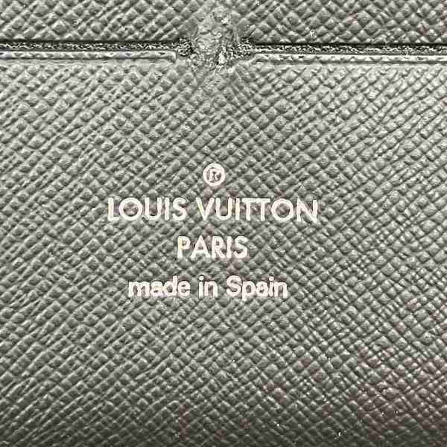 Louis Vuitton Epi Epi Leather Long Wallet (Bi-Fold)