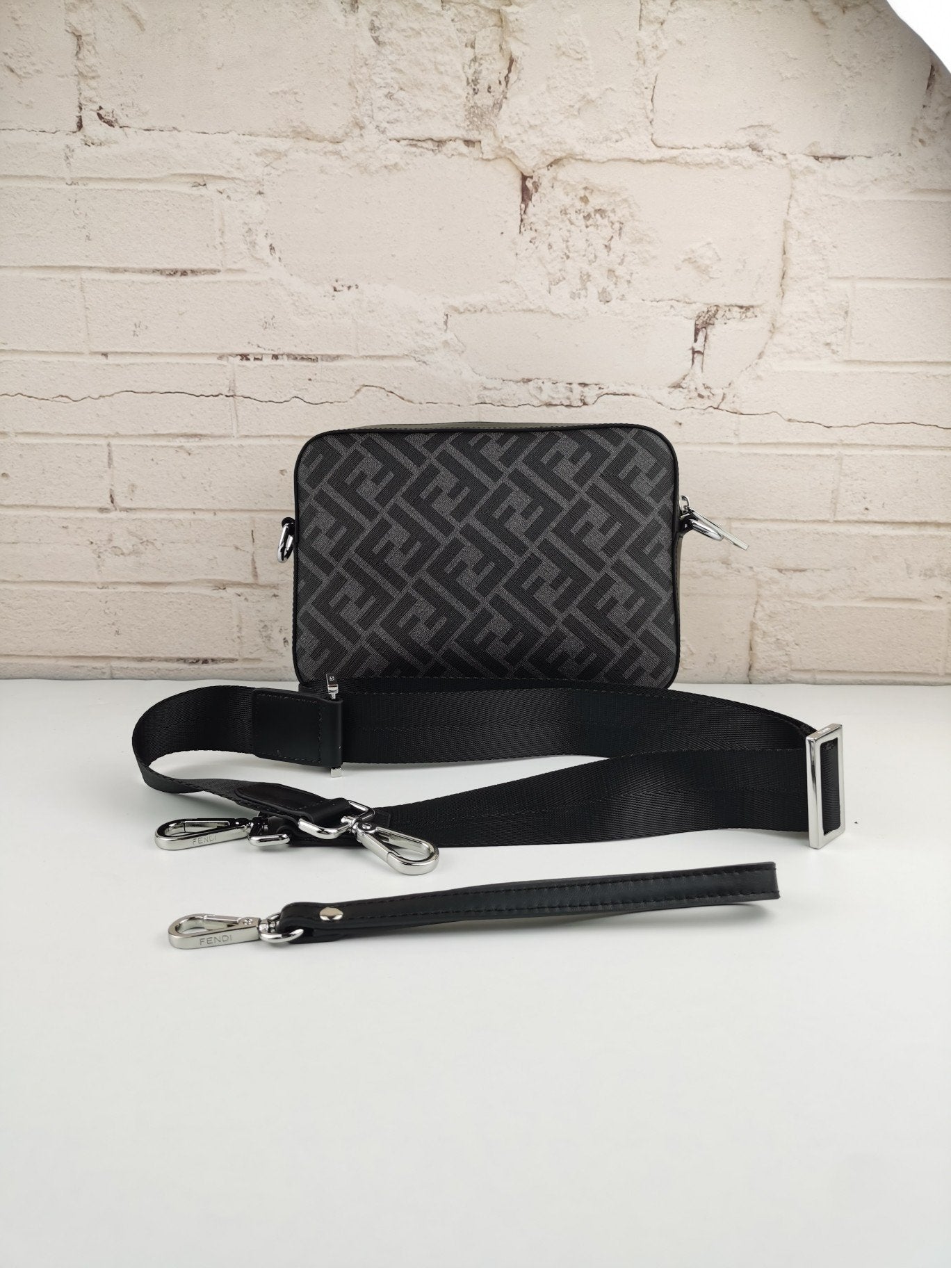 EN - New 1:1 rep Bags FEI 175