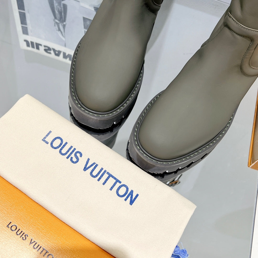 Premium LUV BOOTS 016