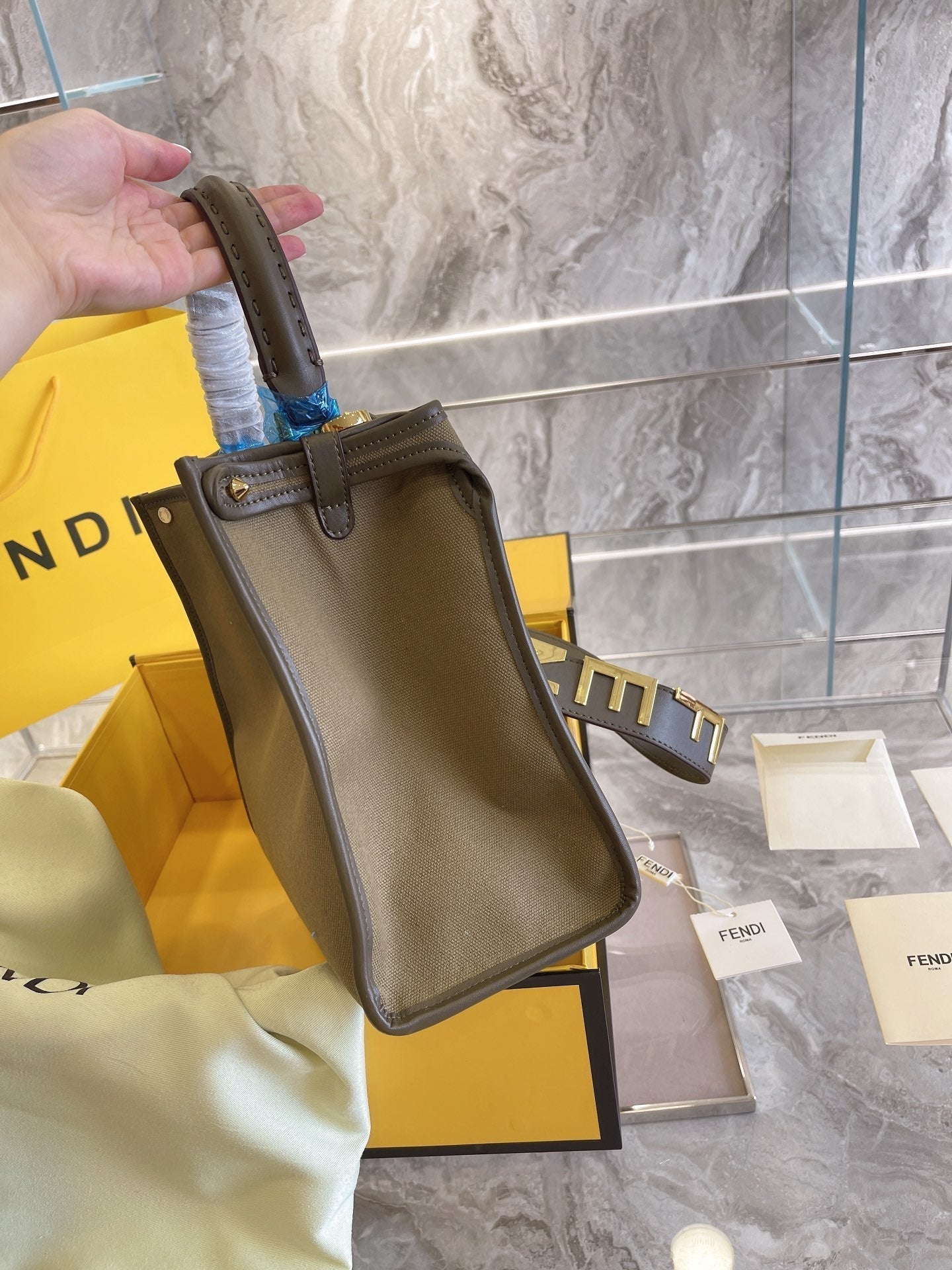EN - New 1:1 rep Bags FEI 240