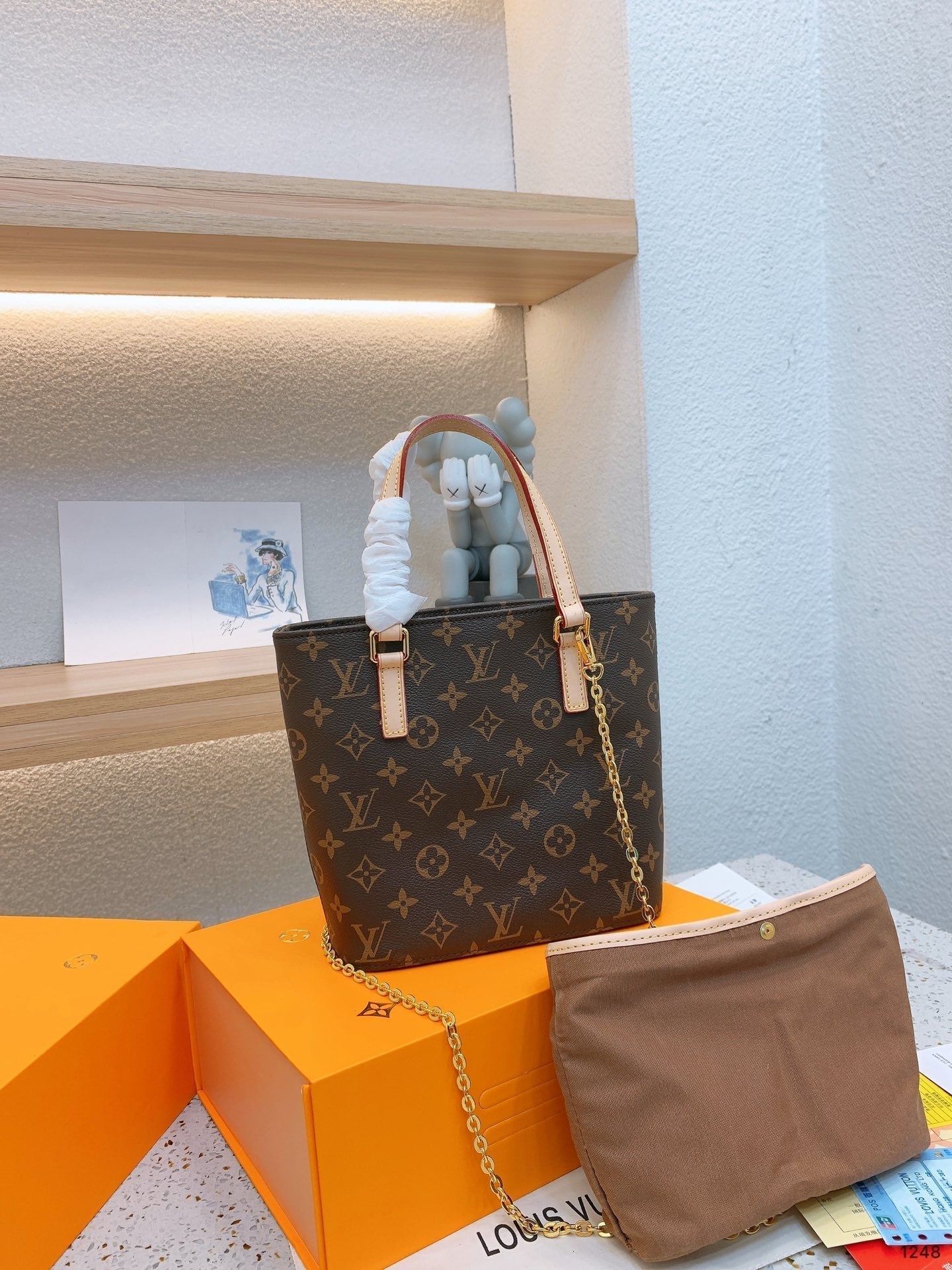 EN - New 1:1 rep Lux Bags LUV 550