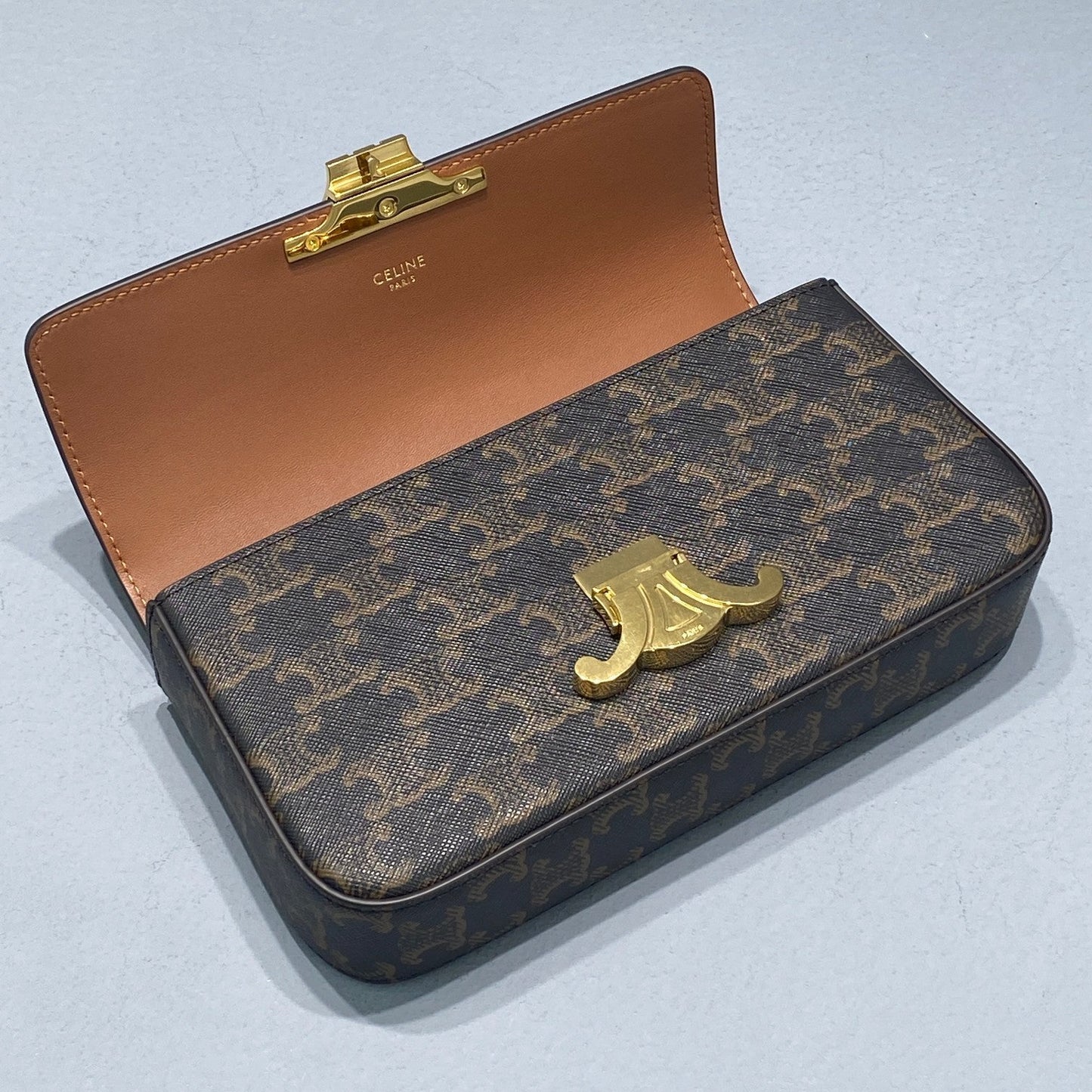 Top Quality Chain Shoulder Bag Triomphe In Triomphe Canvas Brown For Women 8in/20.5cm 197992DQW.04LU