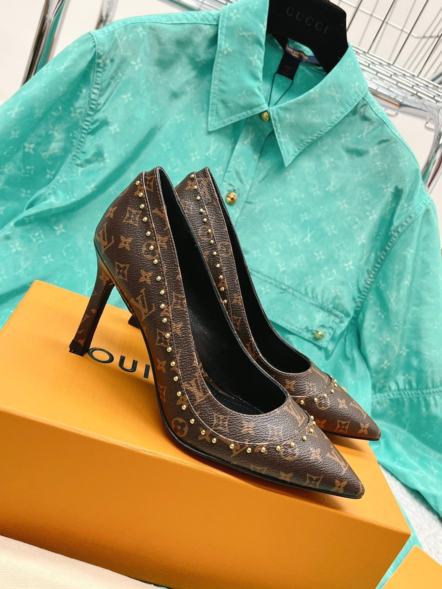 New 1:1 rep LUV High Heel Shoes 040