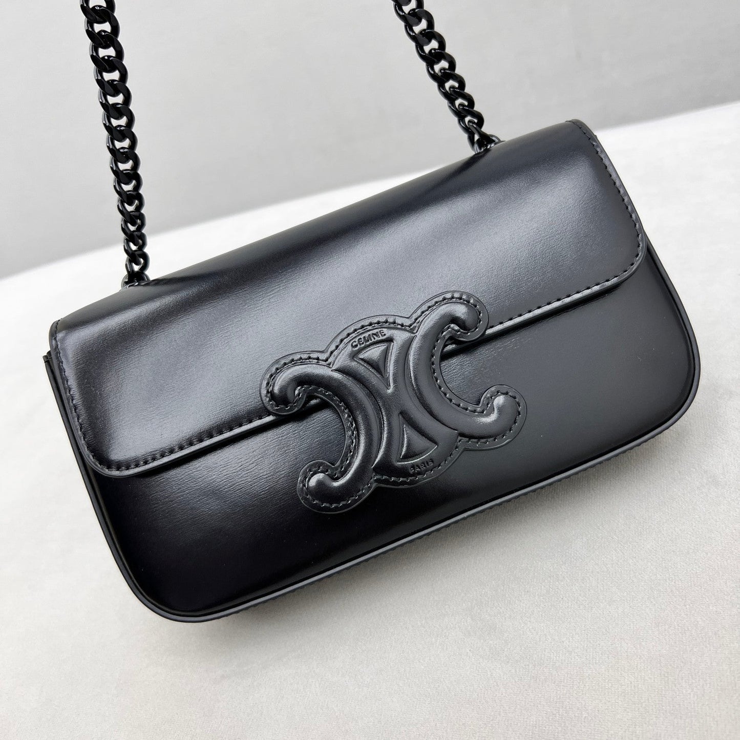 Top Quality Chain Shoulder Bag Triomphe Black For Women 8in/20.5cm 197993EQJ.38NN