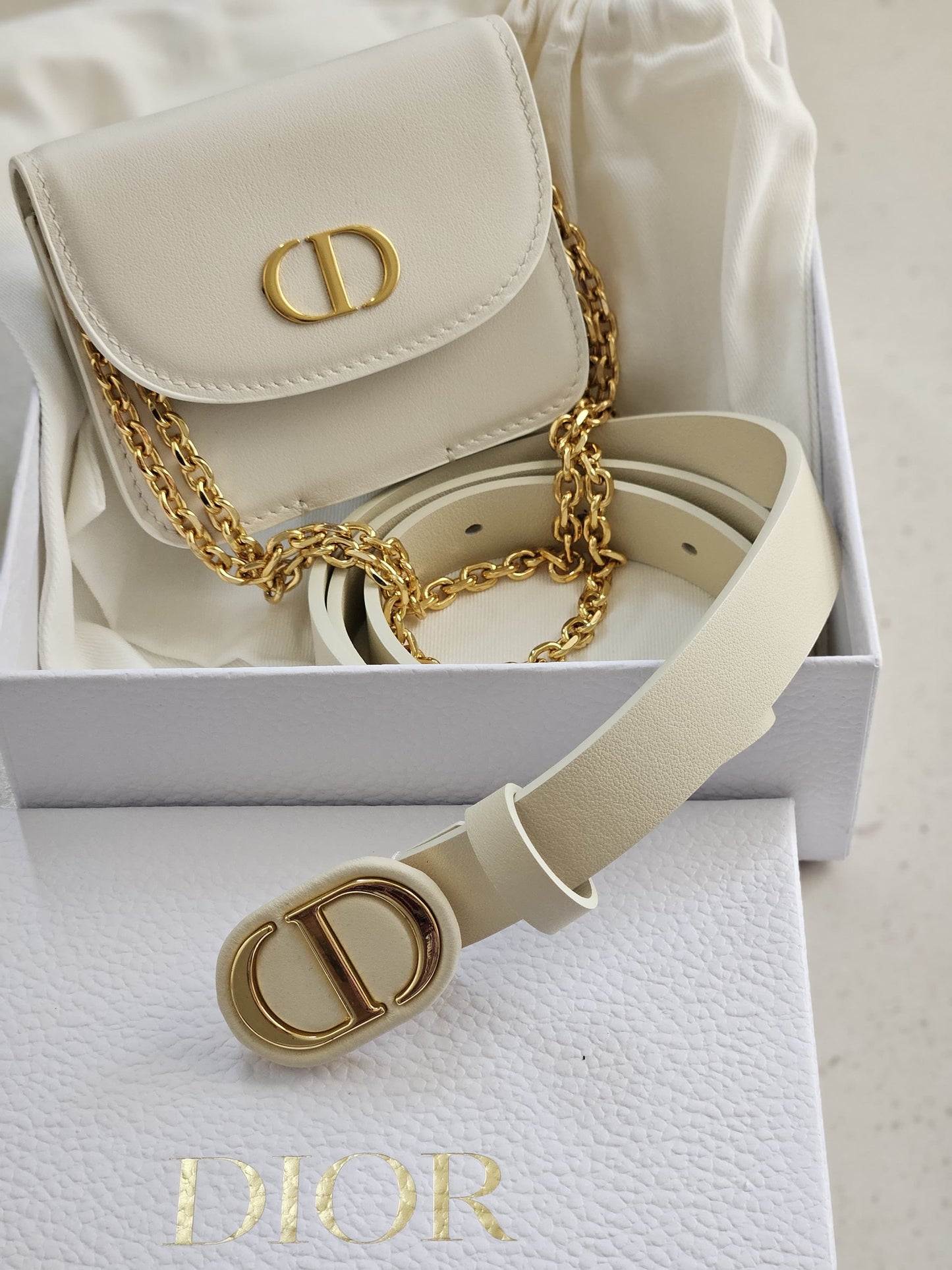 DIOR