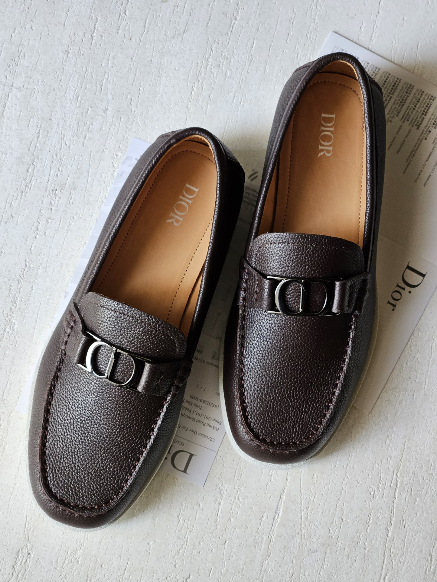 DIOR