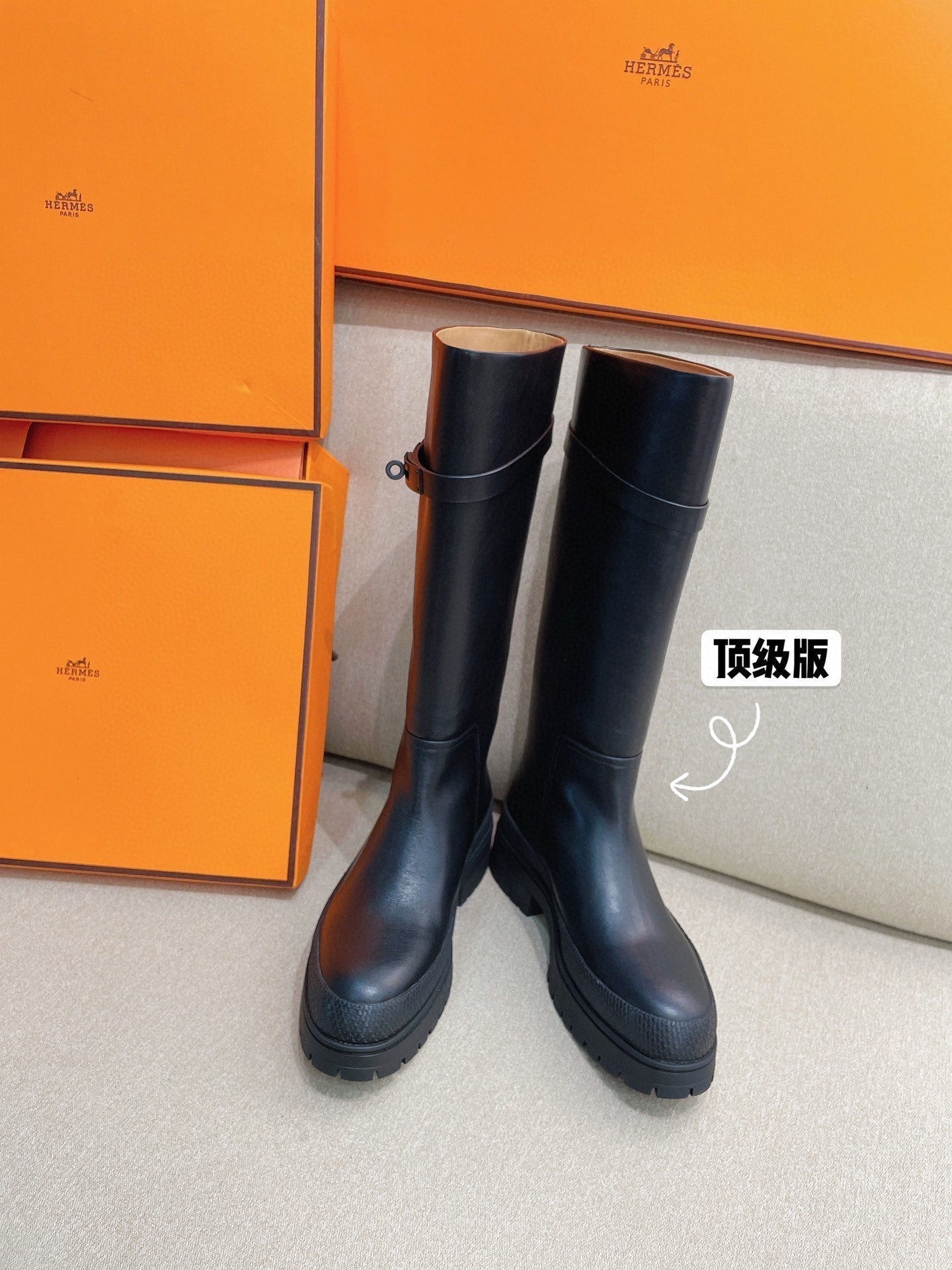 Luxury Shoes - Top QualityS - 572