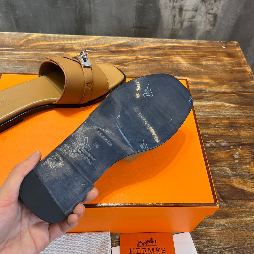 Luxury Shoes - Top QualityS - 300