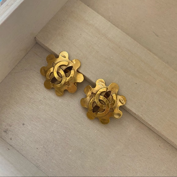 CHANEL snowflake earrings