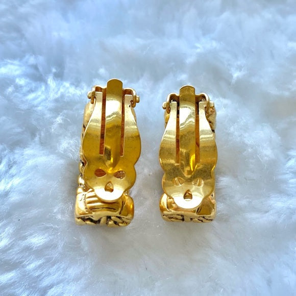 CHANEL gold earrings