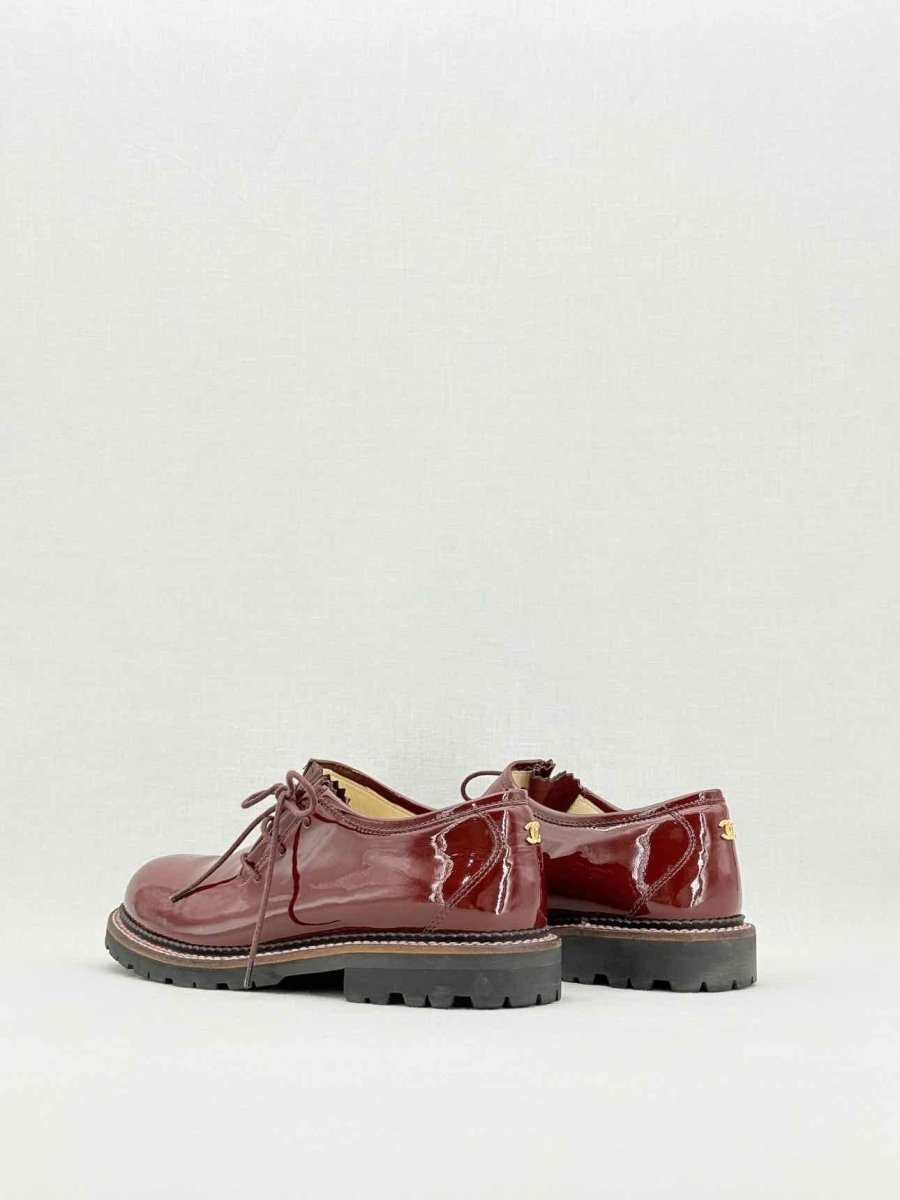 CHANEL Burgundy Size EU 38.5 Brogues