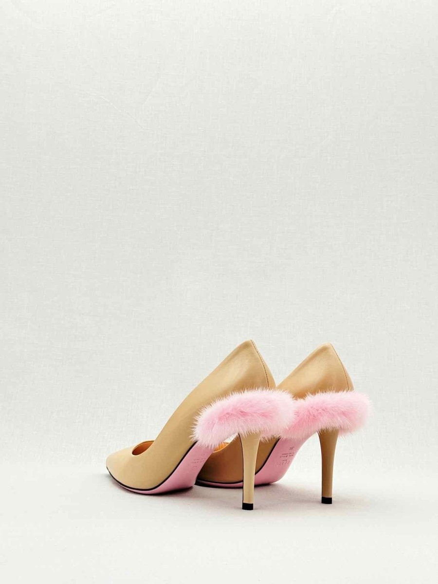 FENDI Beige Size EU 38 Pumps