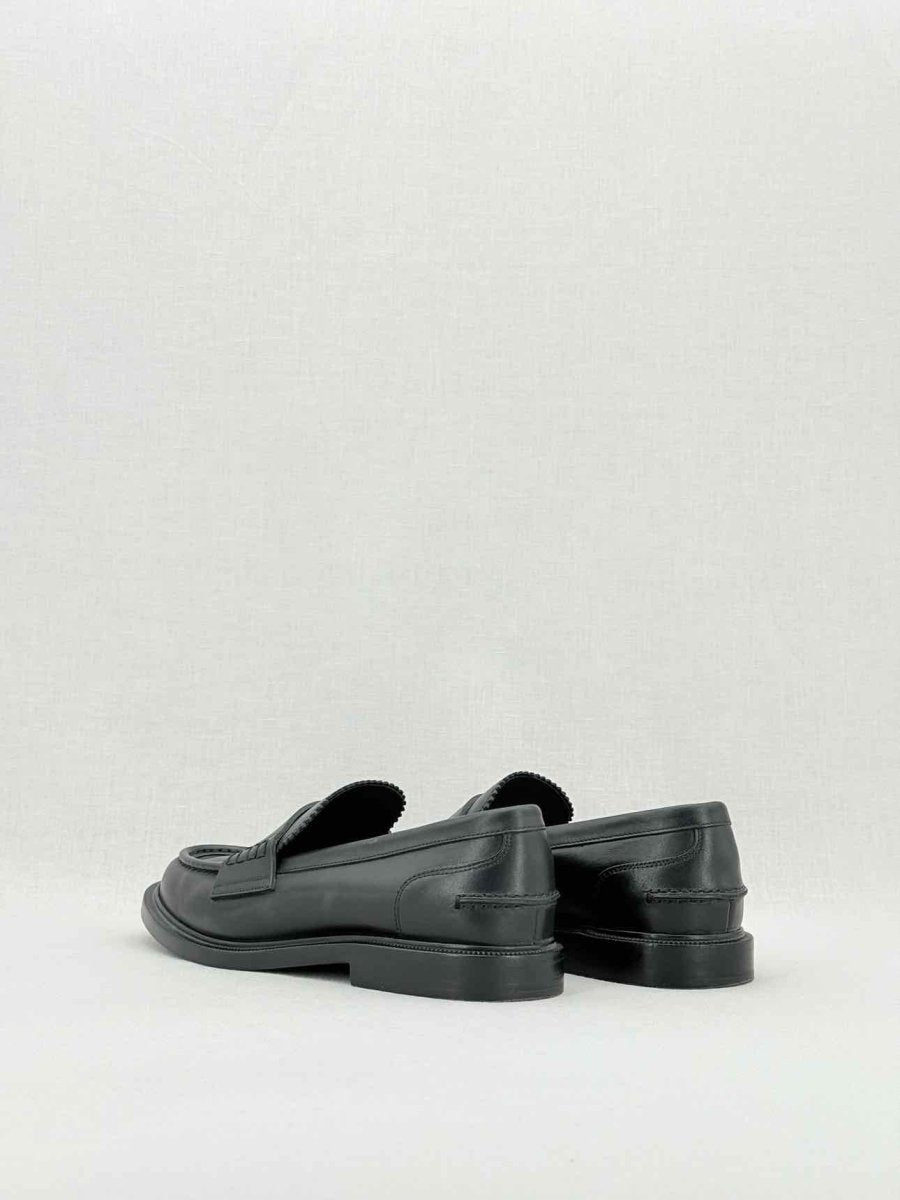 FENDI Karligraphy motif Black Size EU 38.5 Loafers